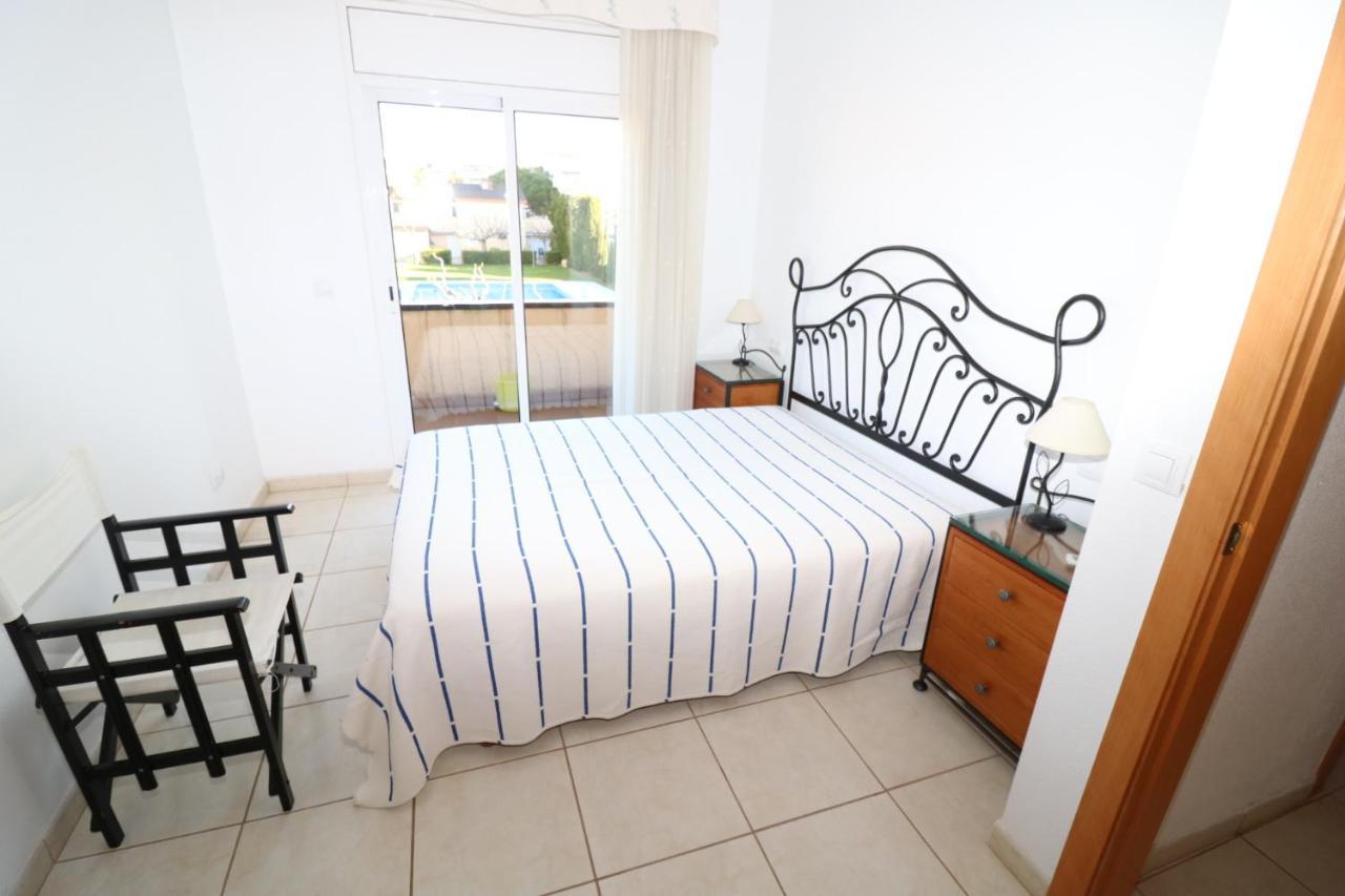 Villa Port Estrella 24 Roses Exterior foto